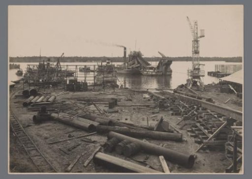 Dredger Amsterdam, dredging ground for the shipway