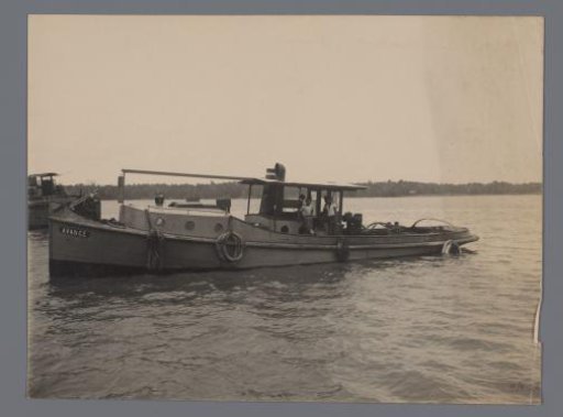 Motorboat "Avance"