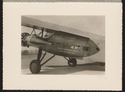Departure of the delegation of Governor A.H. Neijs after the visit to the Pelantoengan leper colony