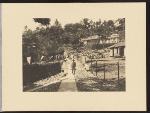 Visit to the Pelantoengan leper colony