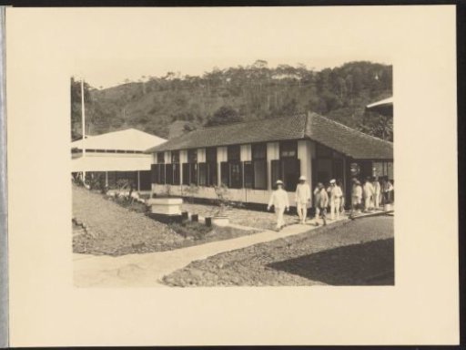 Visit to the Pelantoengan leper colony