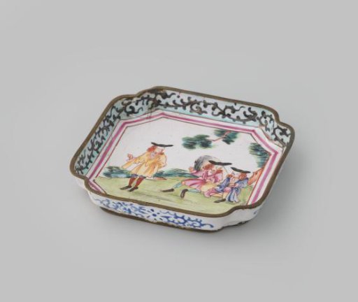 Dish with a Depiction of Dutch Merchants