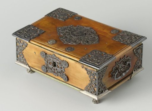 Betel box