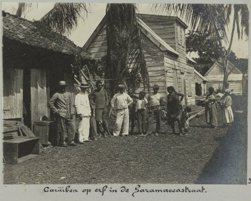 Surinamese Caribs on a courtyard in the Saramaccastraat, Paramaribo