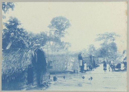 Marron village near Albina