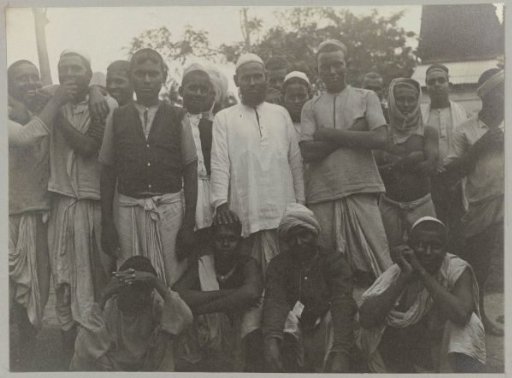 Hindustani Contract Laborers in the Immigrant Depot