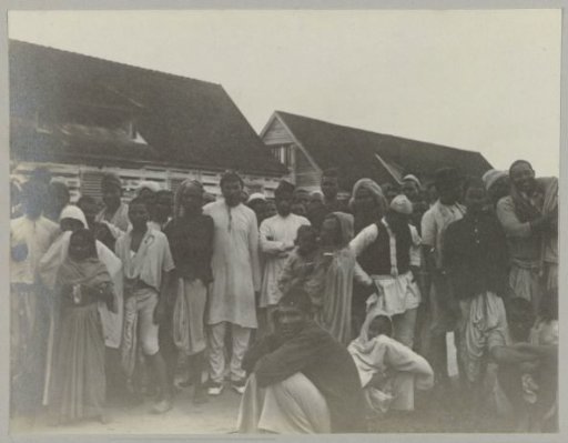 Hindustani Contract Laborers in the Immigrant Depot