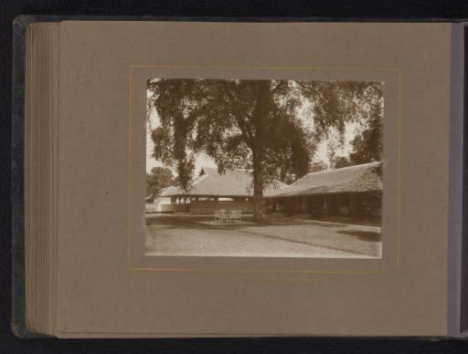 Courtyard of the Dutch-Chinese Training School, Matramanweg