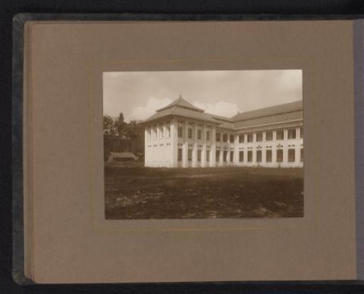 Left wing of the front facade of S.T.O.V.I.A.