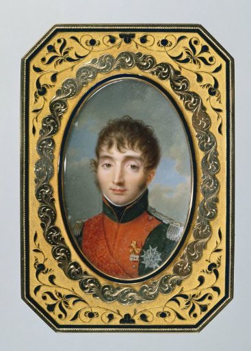 Snuff box with the portrait of Louis Napoleon in uniform