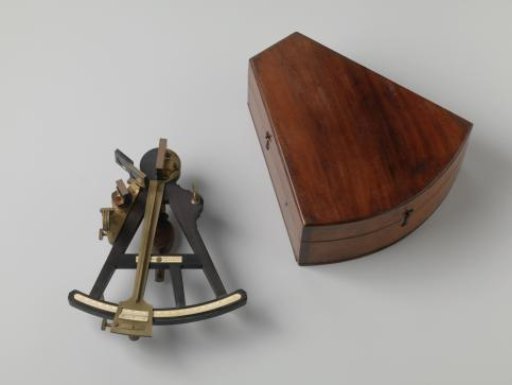 Octant with accessories in a mahogany case