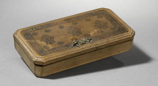 Coin weight box with 12 coin weights, 7 grain weights, and balance