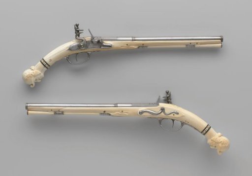 Flintlock pistol with ivory drawer