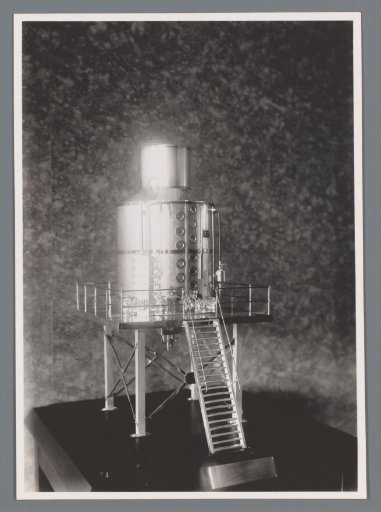 Scale model of a cooking pot