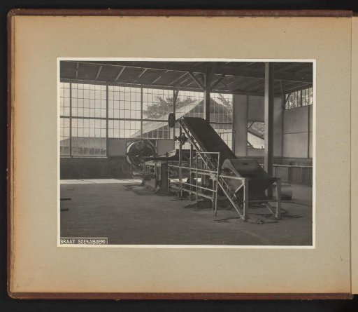 Factory Building with Machine
