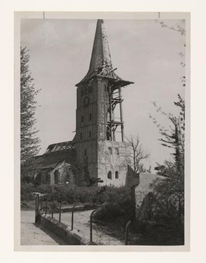 Destroyed church in Elten