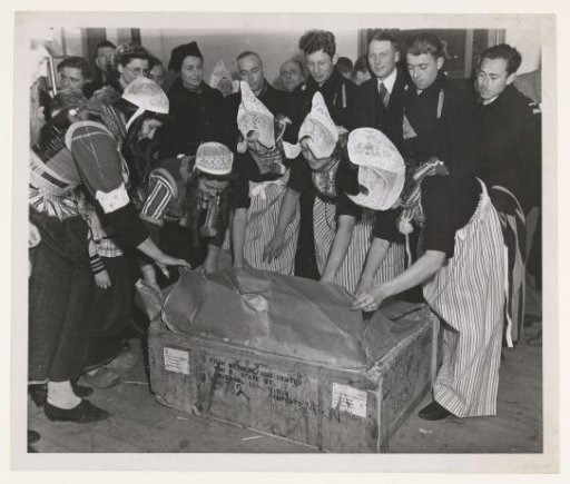 1000th H.A.R.K. chest for Volendam