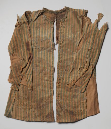 Sleeve of a coat, green with white stripes, of thin, supple fabric