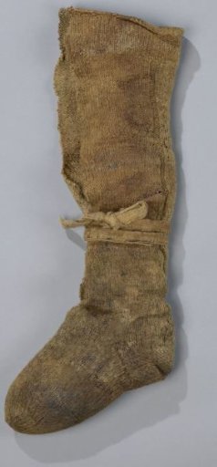 Knee Stocking, Light Brown, with an Embroidered Decorative Seam from the Edge to the Heel