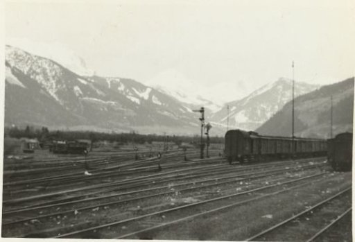 Railway track complex