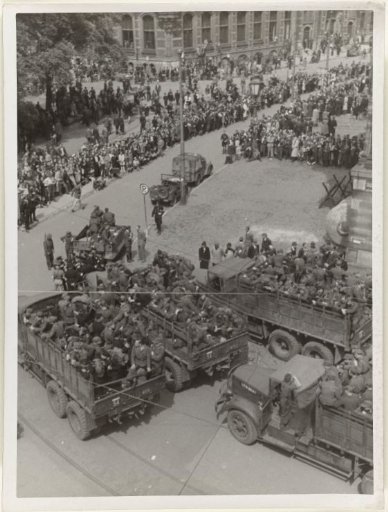 Evacuation of the Groote Club