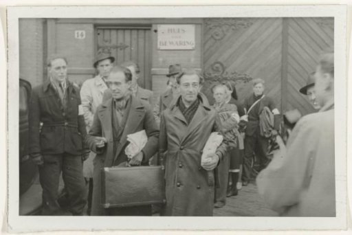 Prisoners leaving the House of Detention