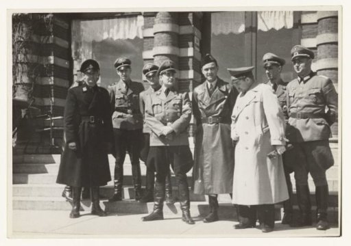 Axmann and Van Geelkerken