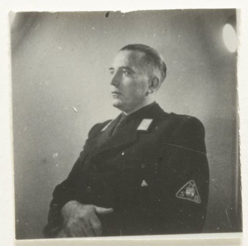 Portrait of a member of the NSB