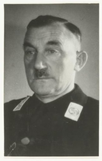 Portrait of a member of the NSB