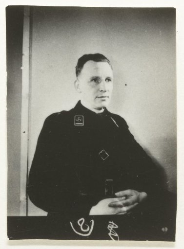 Portrait of a member of the NSB