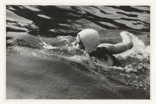 Swimming Girl