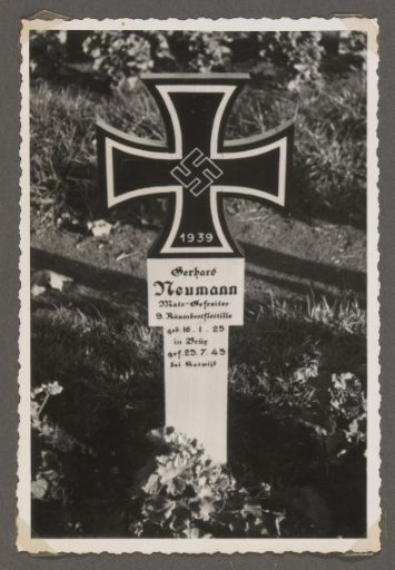 Grave of Gerhard Neumann, a fallen German soldier of the Kriegsmarine