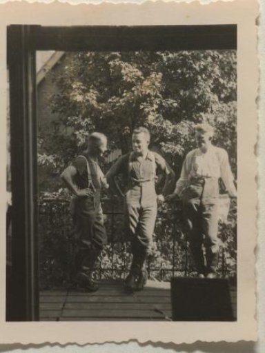 Three Wehrmacht soldiers