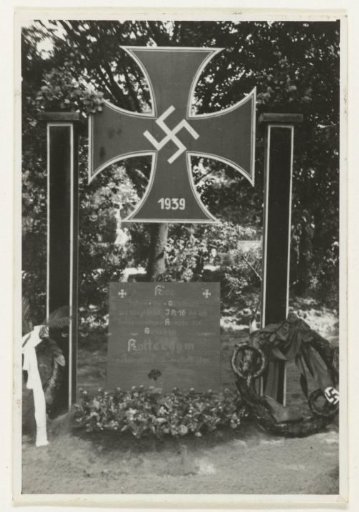 Monument at the cemetery of German soldiers
