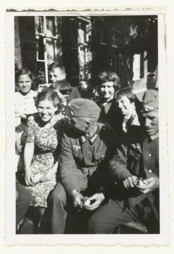 Wehrmacht soldiers peeling potatoes