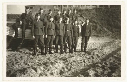 Group of Wehrmacht soldiers