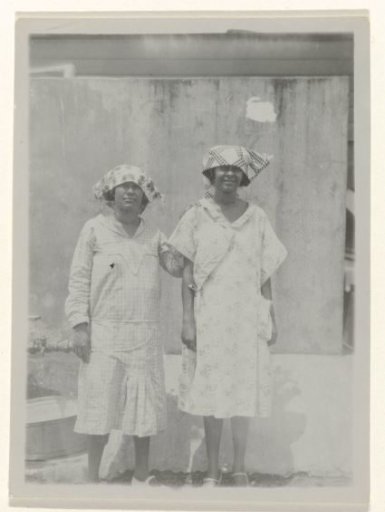Two Surinamese women in koto