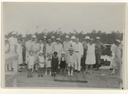 Group photo on the quay