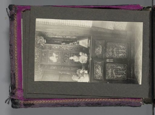 Chinese figurines