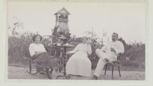 The Gonggrijp family on Plantation Clevia