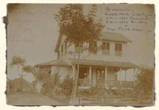 Wilhelm and Frieda Wesenhagen on the veranda