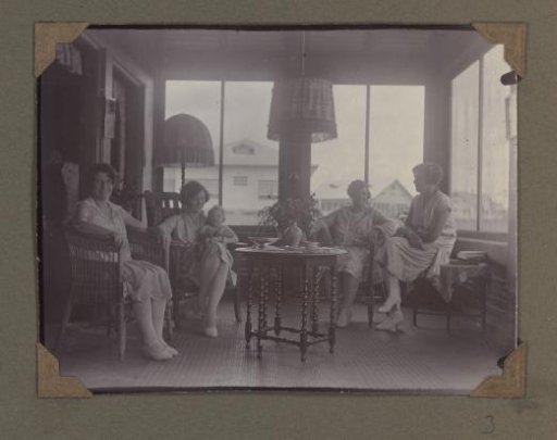 Family photo of a group of women in Moengo
