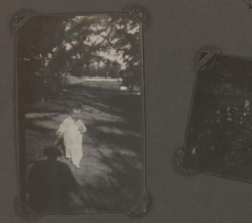 Family photograph of the Jetten children