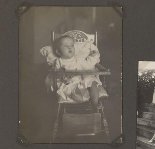 Family photograph of the Jetten family