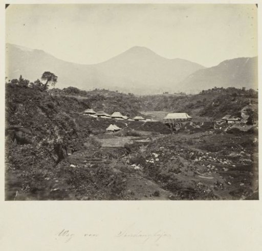 Road to Sindanglaja
