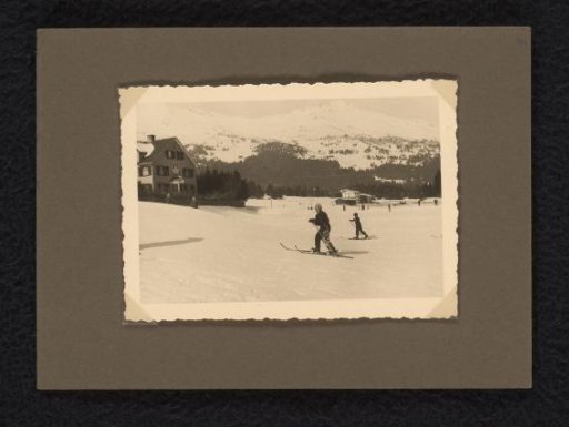 Isabel on the Skis