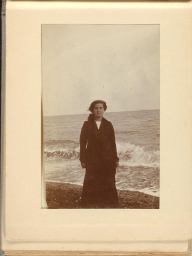 Else Wachenheimer-Moos on the beach with a rough sea in the background, 1915-1925, Germany?