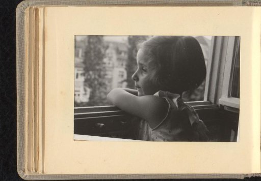 Isabel Wachenheimer looking out the window, 1931-1937, Stuttgart