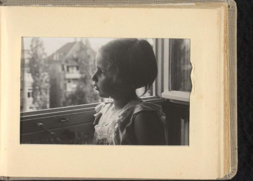 Isabel Wachenheimer looking out the window, 1931-1937, Stuttgart