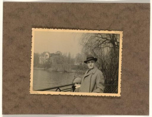 Isabel Wachenheimer and Eugen Wachenheimer in Hamburg, 1935